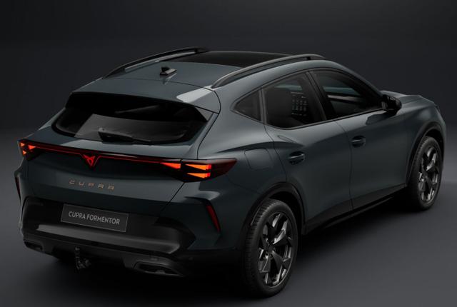 Cupra Formentor DSG 4Drive Pano Edge AHK SennH SHZ ACC 
