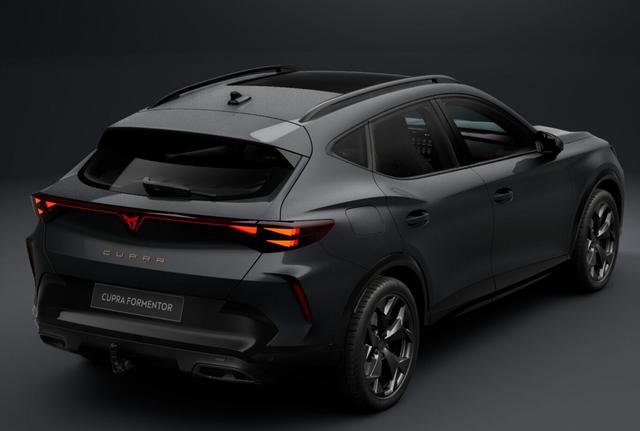Cupra Formentor DSG 4Drive Dinamica Pano EdgeP AHK SHZ 