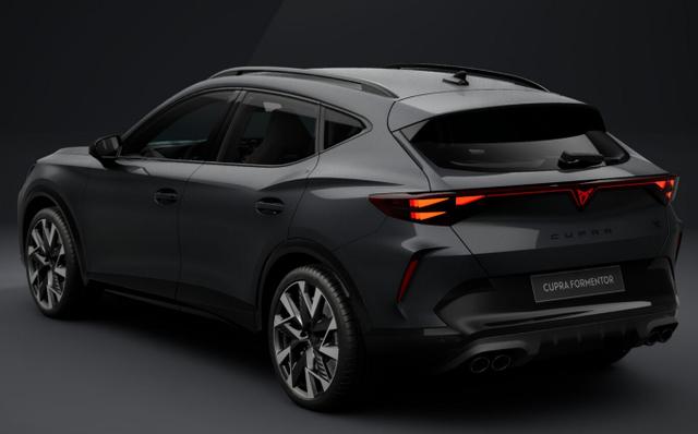 Cupra Formentor VZ SennH Memory LED eHk SHZ Kam Kessy 