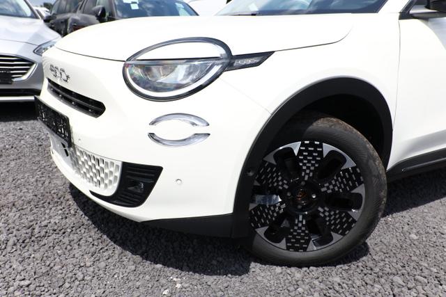 Fiat 600 La Prima Hybrid SHZ eHK ACC Nav Kam 360&deg;PDC 
