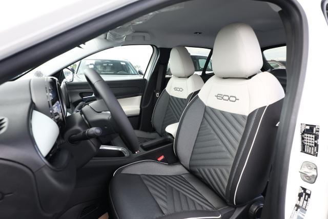 Fiat 600 La Prima Hybrid SHZ eHK ACC Nav Kam 360&deg;PDC 