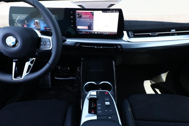 BMW X1 M Sport 18i sDrive LED Nav Kam eHK SHZ 18Z 