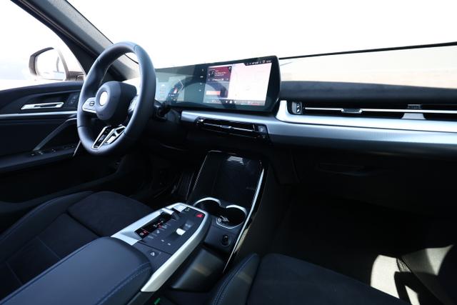 BMW X1 M Sport 18i sDrive LED Nav Kam eHK SHZ 18Z 