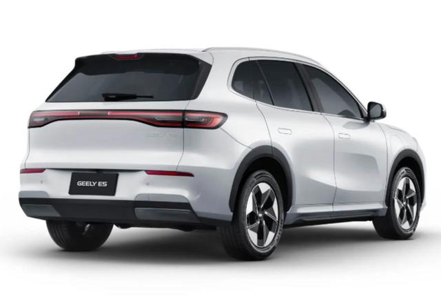 E5 Max+ 68KWh Pano HUD el.Heck 360&deg;ACC Leder 19Z 