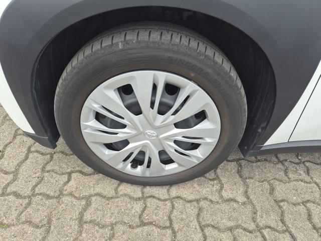Toyota Aygo X 1.0 VVT-i 72 CVT ACC SmartCo Kam Klima 
