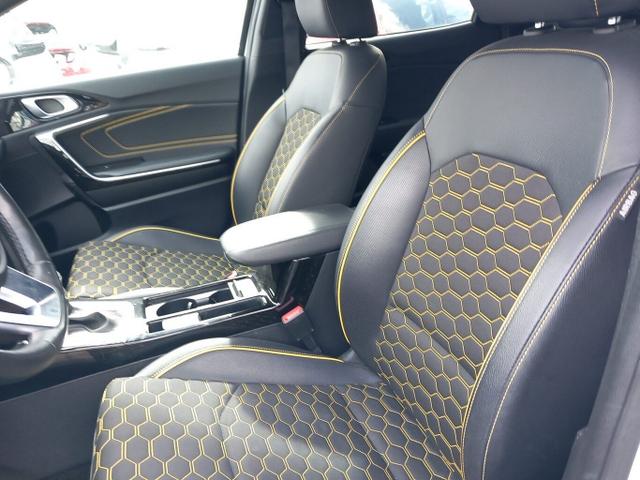 Kia XCeed Launch Edition 1.6 T-GDI 204 DCT Nav PanoD 