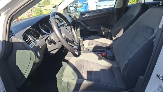 Volkswagen Golf Comfortline VII 1.5 TSI 150 R-Line LED Nav 