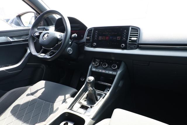 Skoda Karoq Sportline 2.0 TDI 150 LED Nav VirtC SideA 