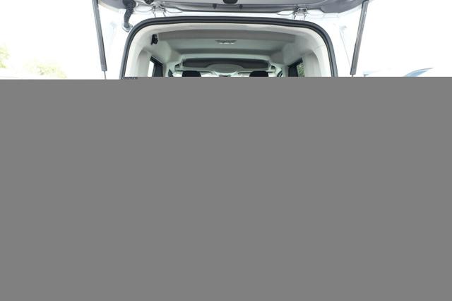 Berlingo MAX PKW AT Nav Keyl Kam PrivG 16Z DigC 