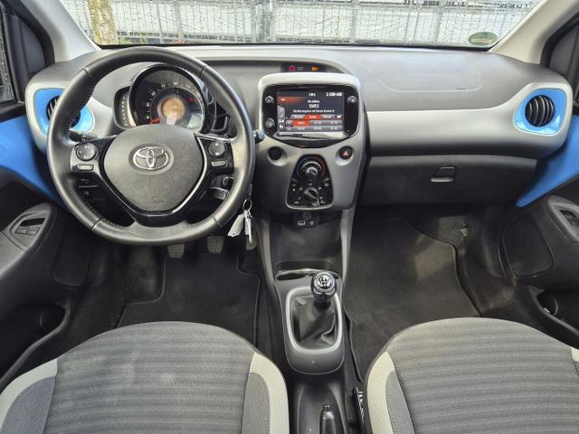 Toyota Aygo x-play club 1.0 72 Kam Klimaanlage LM15Z 