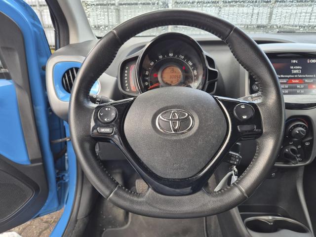 Toyota Aygo x-play club 1.0 72 Kam Klimaanlage LM15Z 