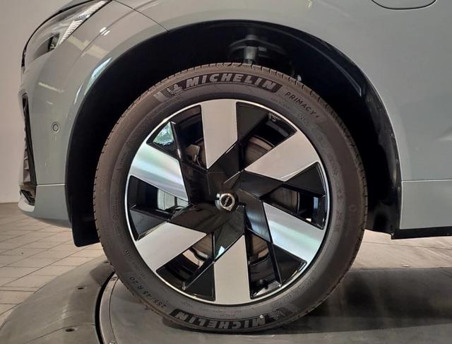XC60 Plus Dark PHEV T8 Four-C Nappa H/K Pano ACC 