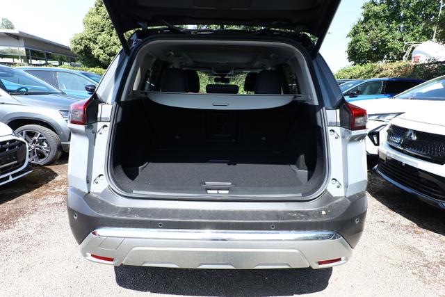 X-Trail Tekna Pano 4xSHZ HUD PrivG LED 360&deg; Nav 