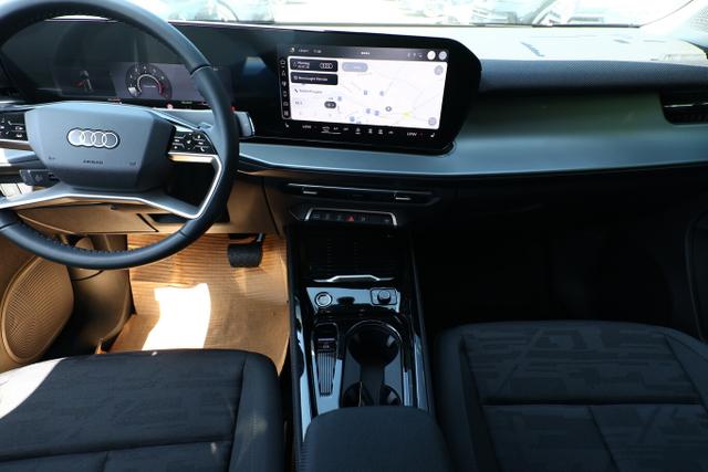 Audi Q3 Sportback Intense Tech LED+ KlimaP PrivG MMI+ 18Z eHK 