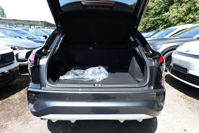 Audi Q3 Sportback Intense Tech LED+ KlimaP PrivG MMI+ 18Z eHK 