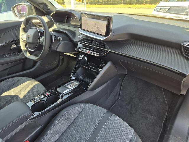 Peugeot 2008 Allure 1.2 PureTech 130 Aut. Nav PDC Temp 