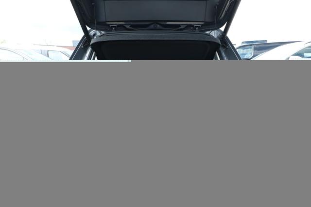 Tiguan DSG LED+ Nav IQ.DRIVE 5JGar. SHZ Keyl 17Z 