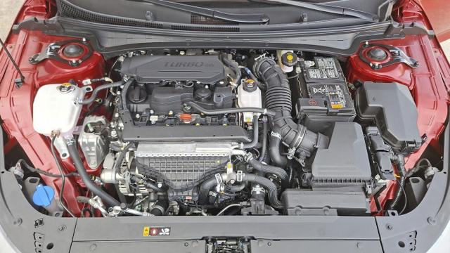 K4 Spirit DCT LED+ LM17 PrivG ACC SHZ Nav Kam BT 