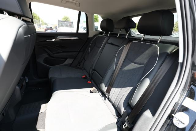 Volkswagen Tiguan Eleg. 4M Nav DCC+ LED+ SHZ eHk KeyL ParkA 