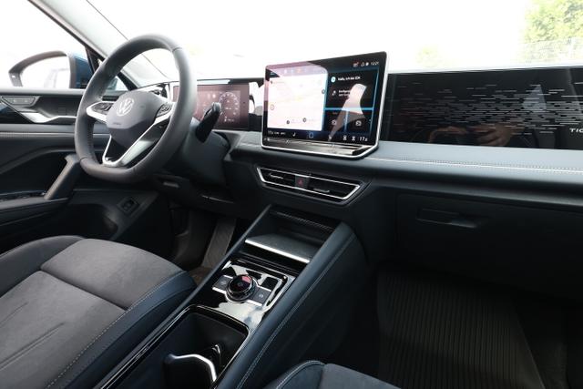 Volkswagen Tiguan Eleg. 4M Nav DCC+ LED+ SHZ eHk KeyL ParkA 