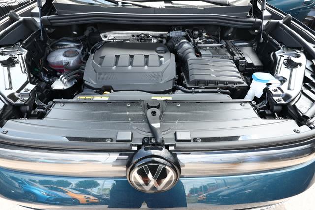 Volkswagen Tiguan Eleg. 4M Nav DCC+ LED+ SHZ eHk KeyL ParkA 