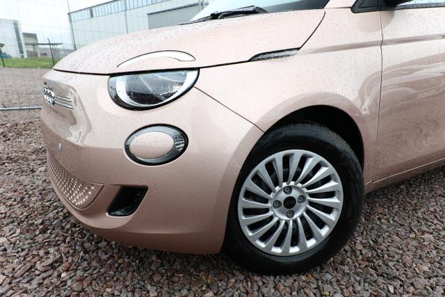 Fiat 500e Cabrio 42 kWh CarP Temp SchuKo KeylGo DigC 