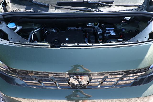Peugeot Rifter GT M1 AT Pano ConnectP TechnoP SHZ CarP 
