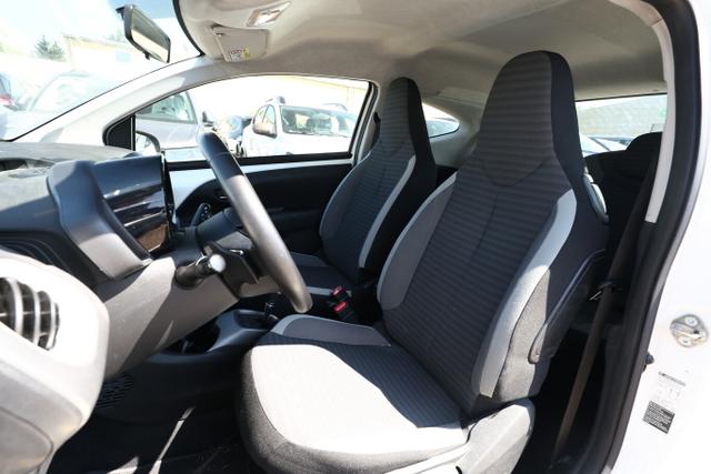 Toyota Aygo x-play 1.0 72 Aut. Kamera PDC Klimaanlage 