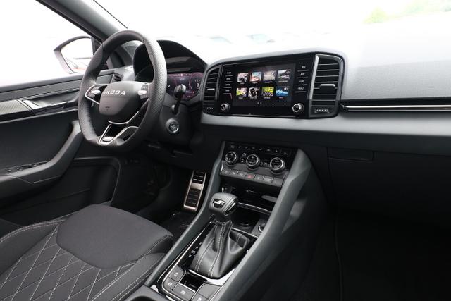 Karoq Sportline DSG Sportl Pano AHK Matrix 5J/100k Nav 360 
