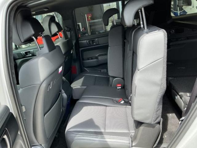 Hyundai SANTA FE HEV 4WD Blackline 7S Nappa Pano 20Z HUD 