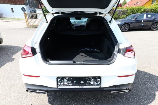 Mercedes-Benz CLA Shooting Brake AMG Line 200 d SB DCT Pano NightP AHK LED Nav 18Z 
