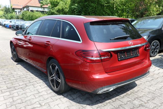Mercedes-Benz C-Klasse AVANTGARDE C 300 T LED Nav AHK eHk SHZ ParkP 17Z 