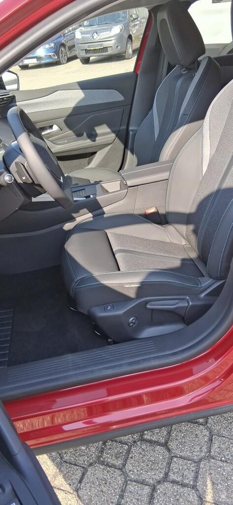 Peugeot 408 Allure Hybrid WinterP 360&deg; ACC Nav Alarm LHZ 
