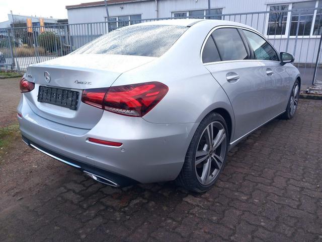 Mercedes-Benz A-Klasse Progressive A 220 Lim. DCT 4Matic Pano 19Z LED 