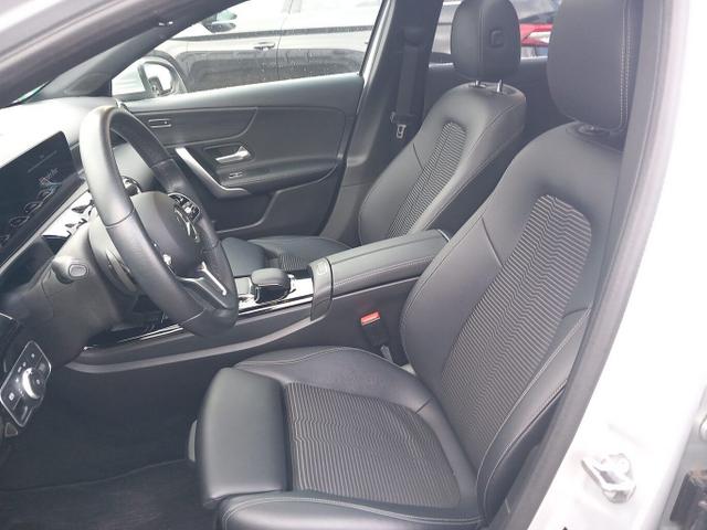 Mercedes-Benz A-Klasse Progressive A 220 Lim. DCT 4Matic Pano 19Z LED 