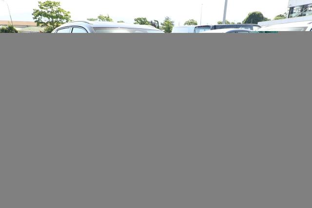 Volkswagen T-Roc - R-Line EasyO AHK 5JGar Kam ParkAss+ PrivG
