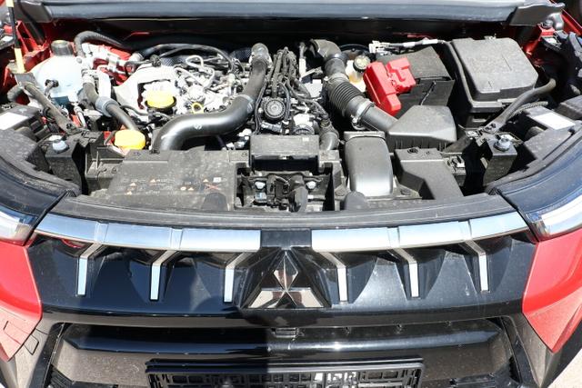 ASX Plus 1.3 T 140 MHEV LED PDC Kam SHZ Temp 17Z 