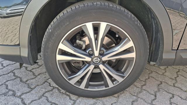Nissan Qashqai N-CONNECTA 1.3 DIG-T 160 DCT Pano Nav 