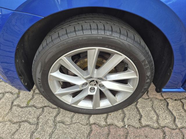 Skoda Scala CLEVER 1.0 TSI 95 SmartLi PDC Temp LM17Z 