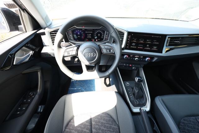Audi A1 S line SB LED+ SportS CarPlay Kam 17Z Keyless 