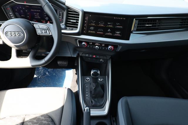 Audi A1 S line SB LED+ SportS CarPlay Kam 17Z Keyless 