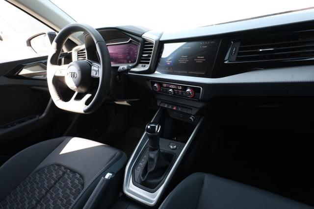 A1 S line SB LED+ SportS CarPlay Kam 17Z Keyless 