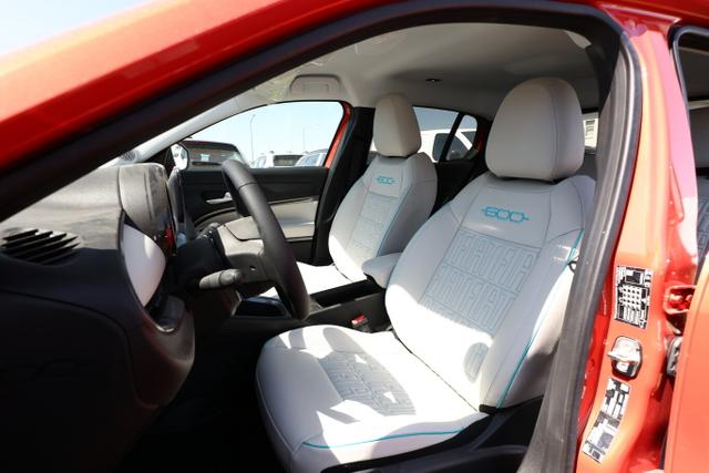 Fiat 600 La Prima 11kW-OBC W&auml;rmeP Massage Nav Keyl 