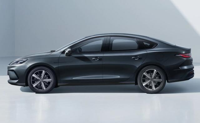 BYD Seal 5 Design DM-i 212 Reichw.100+Pano 360Kam 