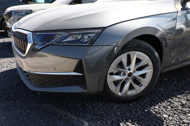 Skoda Octavia Combi Selection DSG Selec Matrix HUD Nav ACC Kessy 