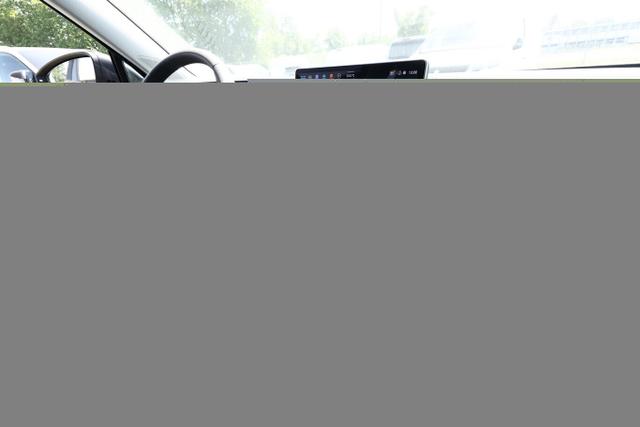 Volkswagen Tiguan DSG LED+ IQ.DRIVE 5JGar SHZ Keyl 17Z ACC 