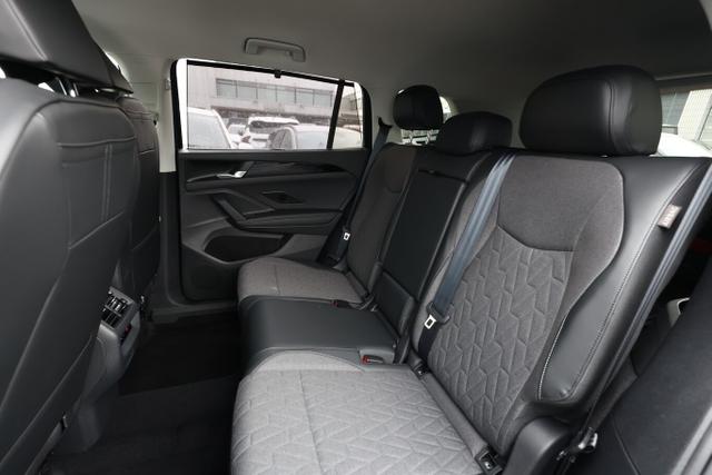 Volkswagen Tayron LIFE LED+ 5JGar IQ.DRIVE SHZ eHK ParkAs+ KeyL 