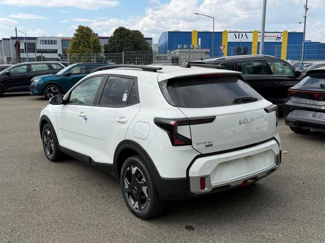 Kia Stonic MT MHEV LED PrivG Nav DigC LM16 PDC CarPl 