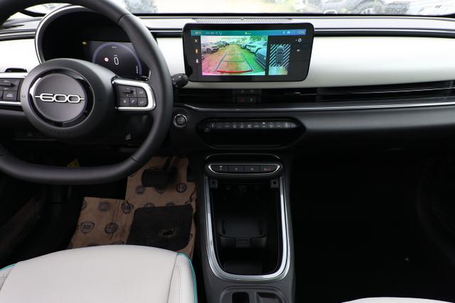 Fiat 600 La Prima Hybrid eHK ACC Massage SHZ Keyl Nav 
