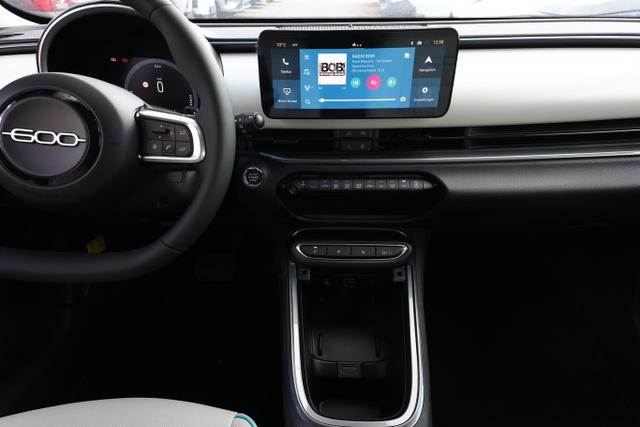 Fiat 600 Hybrid La Prima Massage SHZ eHK ACC Nav Kam 